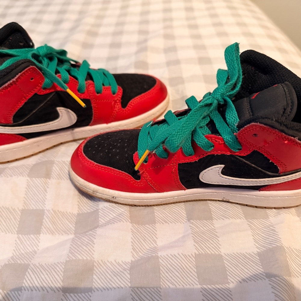 Nike kids Air Jordan Mid SE